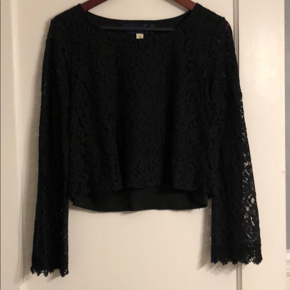 Miami Longe-sleeve lace crop top
